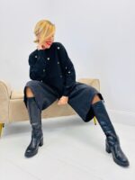 Pull doux à bijoux cœur dorés – Esprit chic & romantique – Image 5