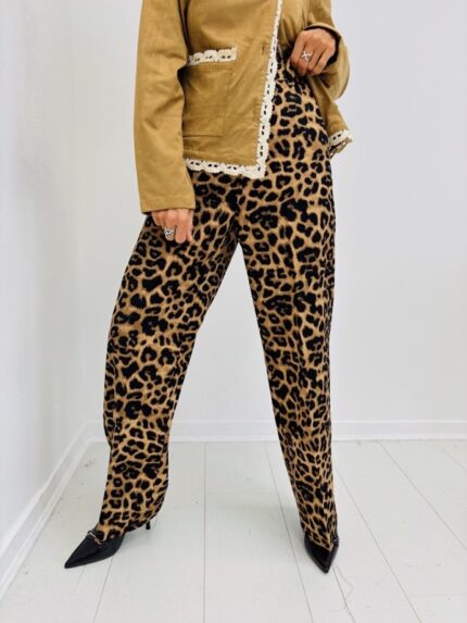 Pantalon Imprimé Léopard – Coupe droite tendance