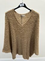 Pull oversize texturé à col V – Maille bouclette douce – Image 9
