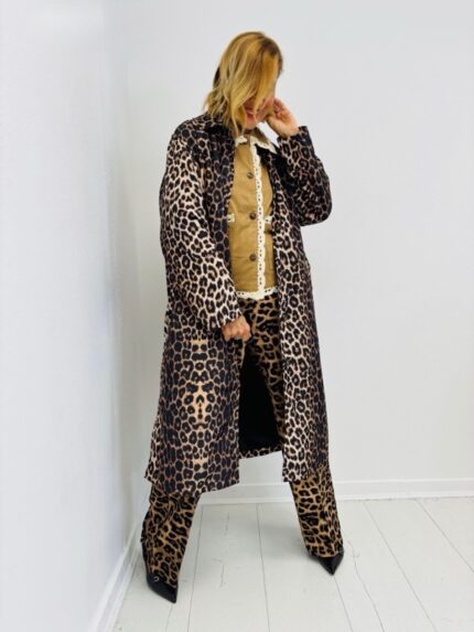 Trench Long Imprimé léopard – Allure féline et audacieuse