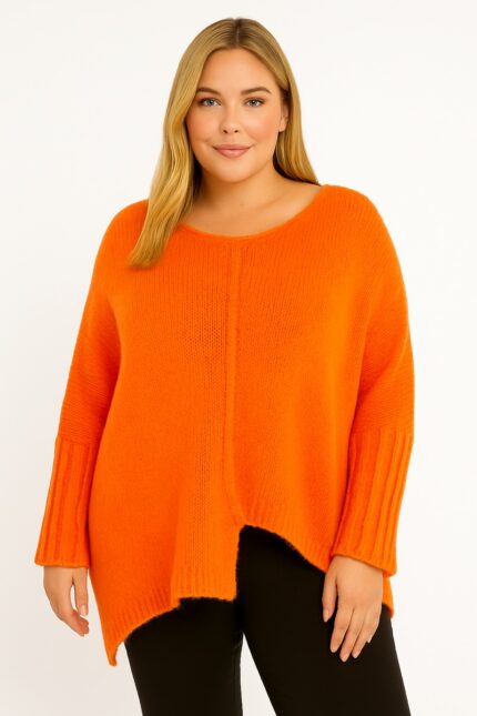 Pull grande taille– maille douce coupe asymétrique
