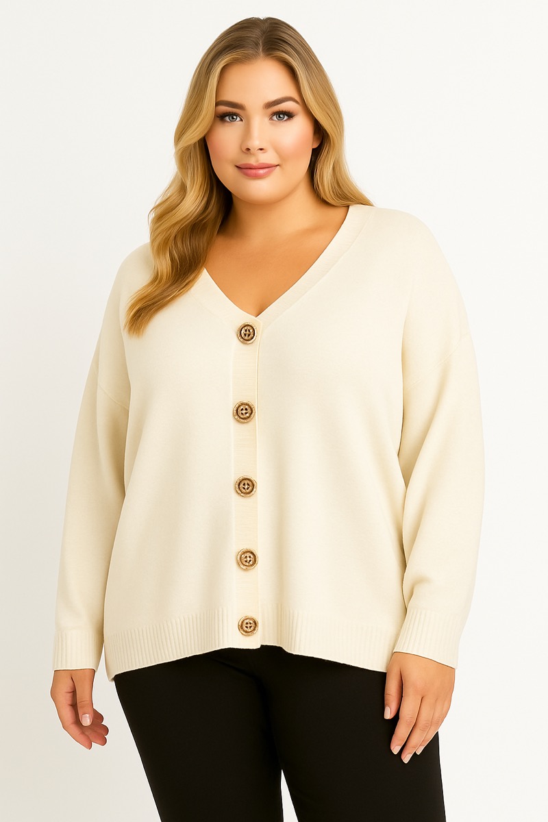 06112025-002 Gilet grande taille écru à boutons dorés – Élégance douce et intemporelle – Image 1