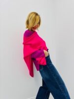 Poncho doux asymétrique – Style italien en maille viscose Marque Valentyne – Image 5