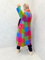 Manteau à carreaux coloré en laine – Image 3