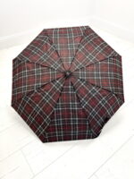 Parapluie à Carreaux – Compact et pratique