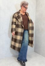 Manteau long à carreaux – Collection Grande Taille – Image 7