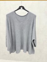 Pull oversize noir col V – Collection Grande Taille – Image 10