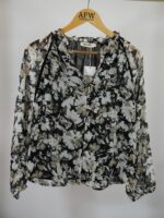 Chemise Fleurie Transparente – Légèreté Chic & Imprimé Élégant – Image 4