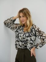 Chemise Fleurie Transparente – Légèreté Chic & Imprimé Élégant – Image 3