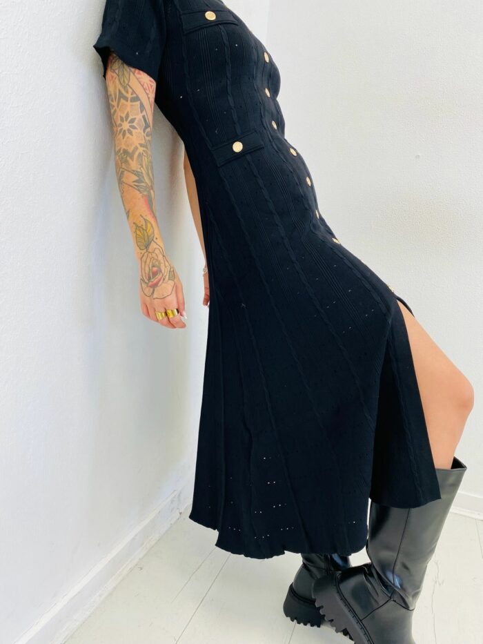Robe Structurée à boutons dorés – Image 5