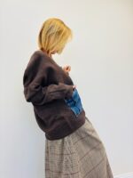 Gilet col V avec poches denim – Image 8