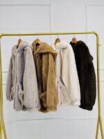Veste à Capuche en Fausse fourrure – Image 2