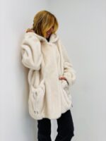 Veste à Capuche en Fausse fourrure