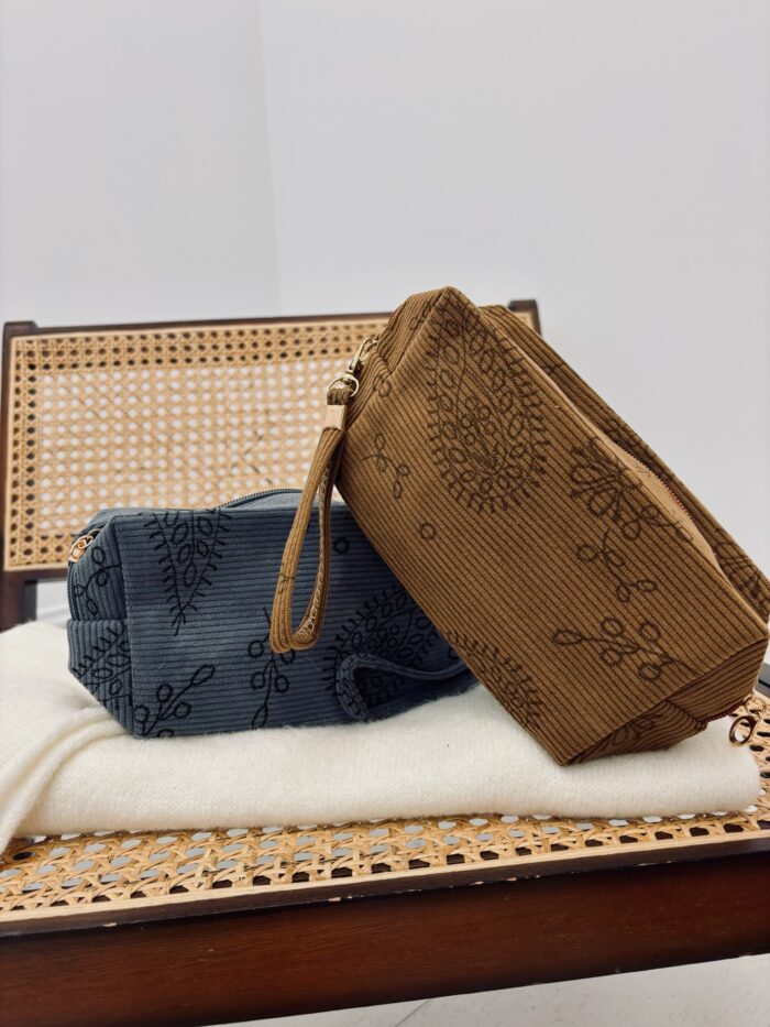Trousse en Velours côtelé brodé – Image 1