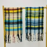 Écharpe à Carreaux Douce & Colorée – Chaleur Légère et Style Hivernal ✨