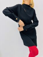 Robe Marque Ange – L’Élégance Moderne avec Détail Découpe – Image 3