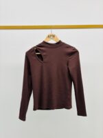 Top Marque Ange – Élégance Moderne & Détail Découpe Signature – Image 11