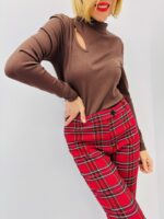 Top Marque Ange – Élégance Moderne & Détail Découpe Signature – Image 10