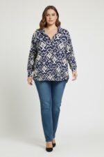 Chemise grande taille imprimé ethnique marron & beige – Image 2