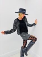 Veste Courte à Sequins & Velours – Éclat Raffiné & Silhouette Chic