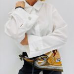 Chemise Blanche Chic – Coupe Moderne & Poignets Bijoux