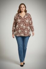Chemise grande taille imprimé ethnique marron & beige – Image 3