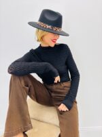 Top Texturé Col Montant – Effet 3D & Élégance Moderne