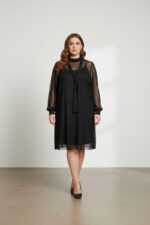 Robe plumetis noire mi-longue – Élégance fluide & transparence raffinée – Image 2