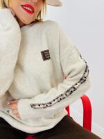 Pull Doux “Self Love Club” – Chic Décontracté & Détails Tressés – Image 2