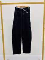 Jean Coupe Barrel Noir – Modernité Oversize & Silhouette Structurée – Image 2