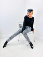 Top Betty – Élégance minimaliste & détail bijou (EMA BLUES) – Image 6