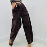 Pantalon Barrel en Velours côtelé – Confort premium & coupe ultra tendance