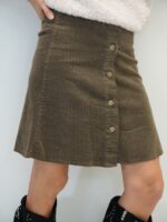 Jupe Velours Côtelé Boutonnée – Style Rétro Chic & Douceur d’Hiver – Image 2