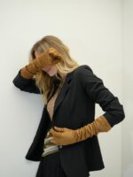 Gants Longs en Suédine – Élégance Douce & Style Chic d’Hiver – Image 2