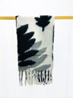 Écharpe Douce à Motifs Abstraits – Chaude & Ultra Tendance – Image 2