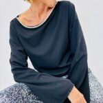 Top Betty – Élégance minimaliste & détail bijou (EMA BLUES)