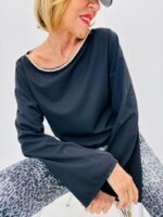 Top Betty – Élégance minimaliste & détail bijou (EMA BLUES)