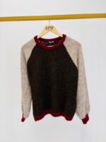 Pull Colorblock Doux – Manches contrastées & détails bordeaux – Image 3