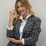 Veste à Carreaux – Élégance intemporelle