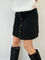 Jupe Velours Côtelé Boutonnée – Style Rétro Chic & Douceur d’Hiver – Image 4