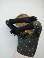 Gants Longs en Suédine – Élégance Douce & Style Chic d’Hiver – Image 4