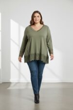 Sous-pull fluide grande taille avec dentelle – Élégance en superposition