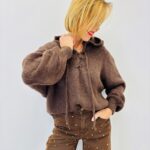 Pull à Capuche Lacé – Maille Douce Alpaga & Style Cozy Chic