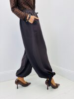 Pantalon Large à Base Nouée – Élégance Décontractée & Style Moderne – Image 4