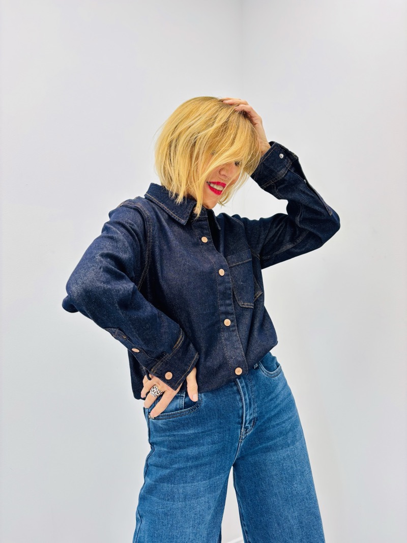 24112025-002 Chemise en Jean – Denim Premium & Coupe Moderne – Image 1