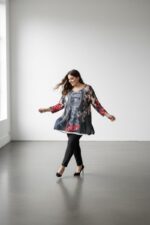 Pull imprimé ours glitter – Coupe confortable & style urbain chic – Image 3