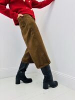 Bermuda Large en Suédine – Coupe Moderne & Toucher Velours – Image 5