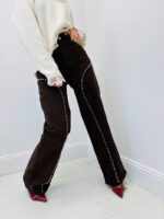 Pantalon Wide Leg Chocolat – Détails Clous & Coupe Moderne
