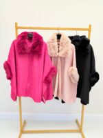 Cape suédine avec col et manches fausse fourrure – Grande Taille – Image 4