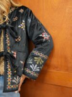 Veste Velours Matelassée Brodée – Élégance Folk & Douceur Premium – Image 5